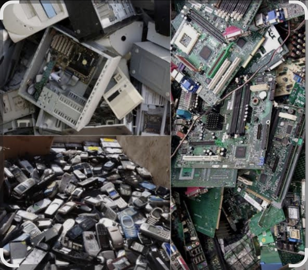 Sucatas metálicas pequenas e diversas para reciclagem